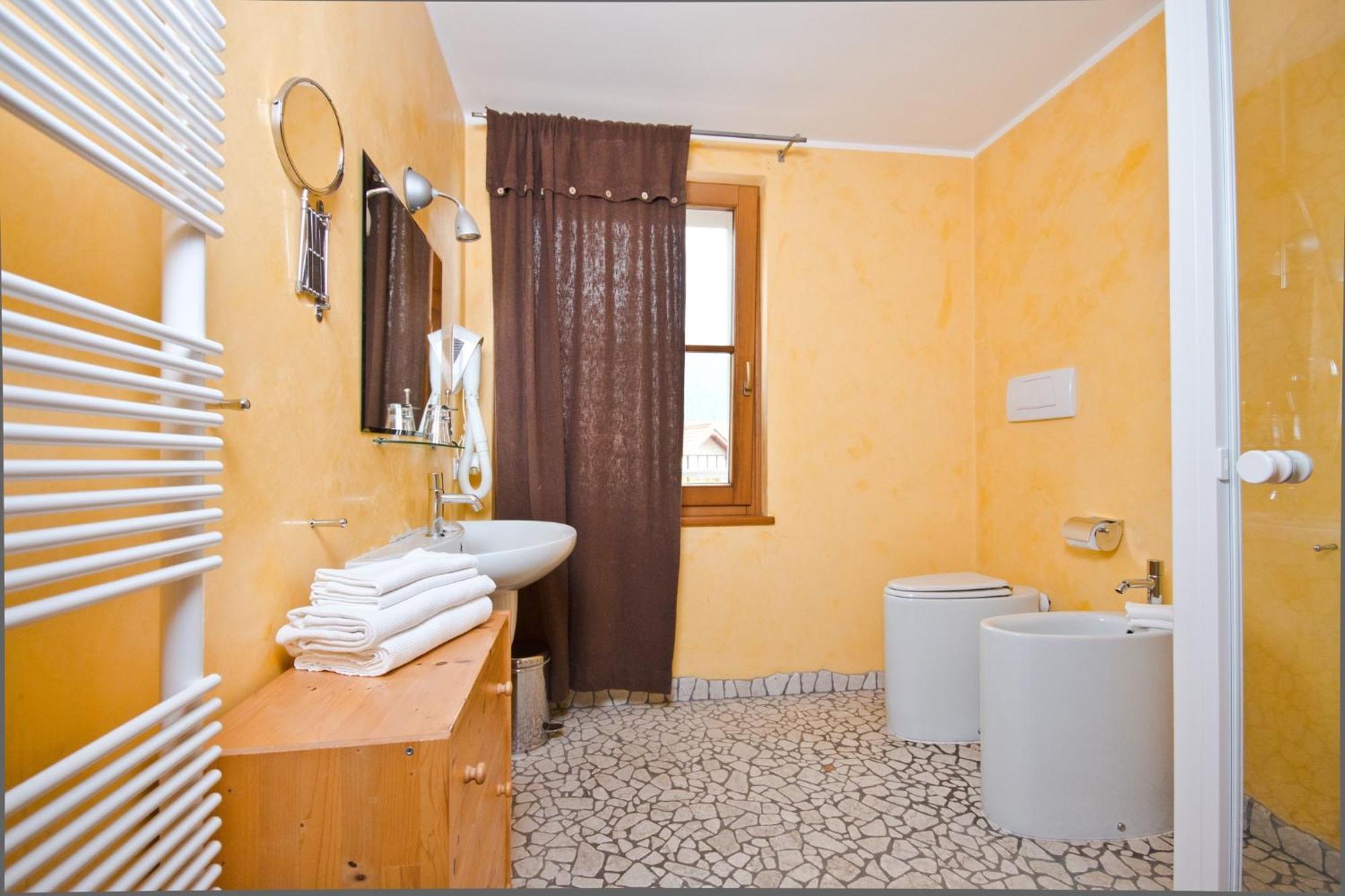 Hotel Martinelli Ronzo-Chienis Quarto foto